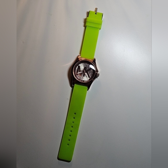 Michael Kors neon watch! Sparkly! ✨💚 - Picture 4 of 5